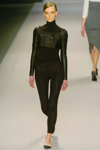 Look 12